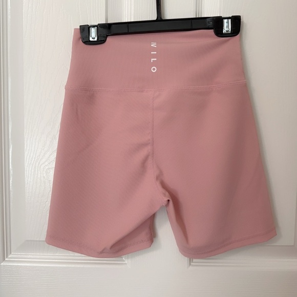 2 Piece Set WILO THE LABEL Pink Crewneck Sweatshirt with Bow Detail And Shorts - Picture 9 of 9